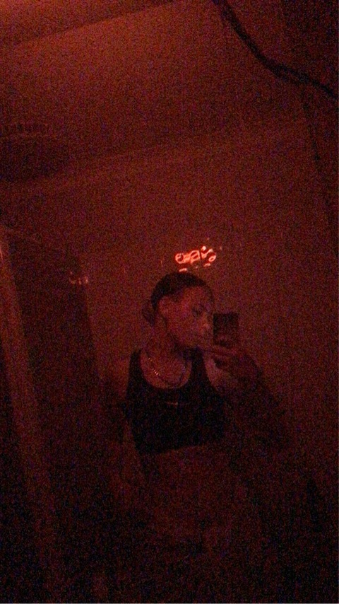 Header of shakiraquinn