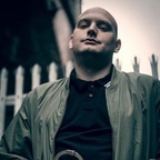 sneakshaveit (The Sneaks Have It) OnlyFans Leaks 

 profile picture