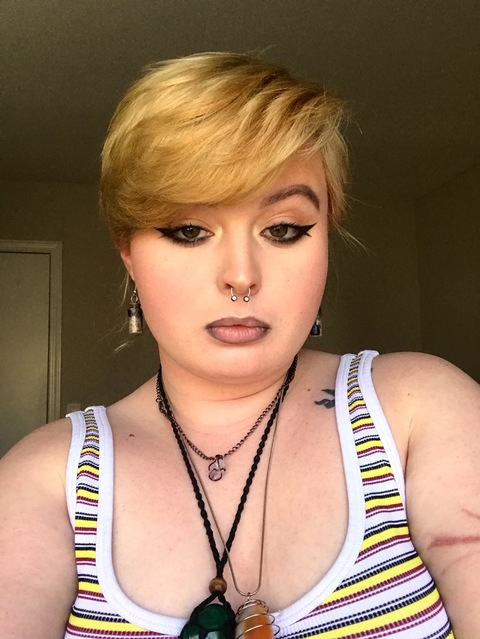 Header of steviequeen