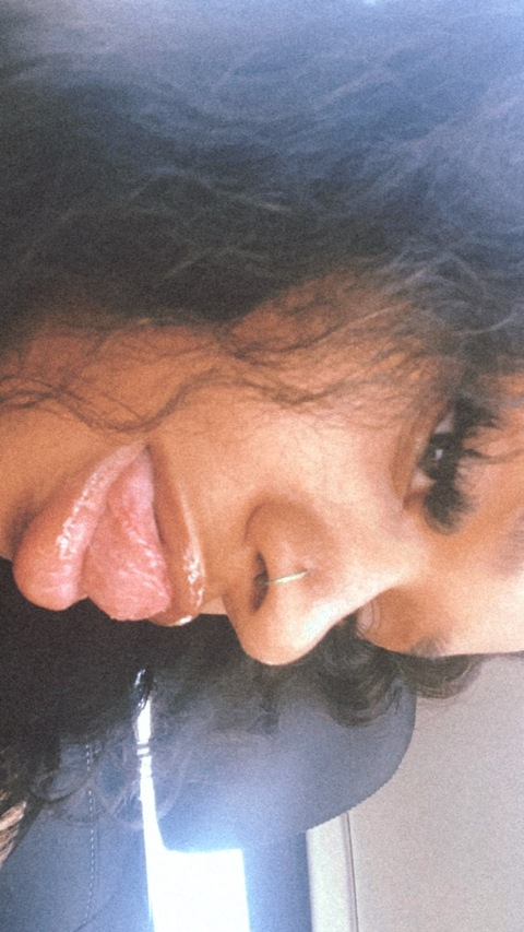 Header of succkmypearlss