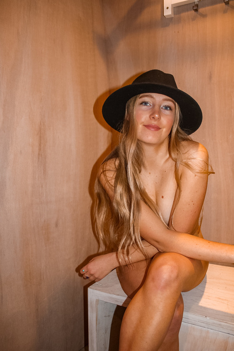 Header of sugarbabeee