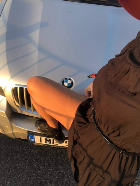 Header of trixiestarrr