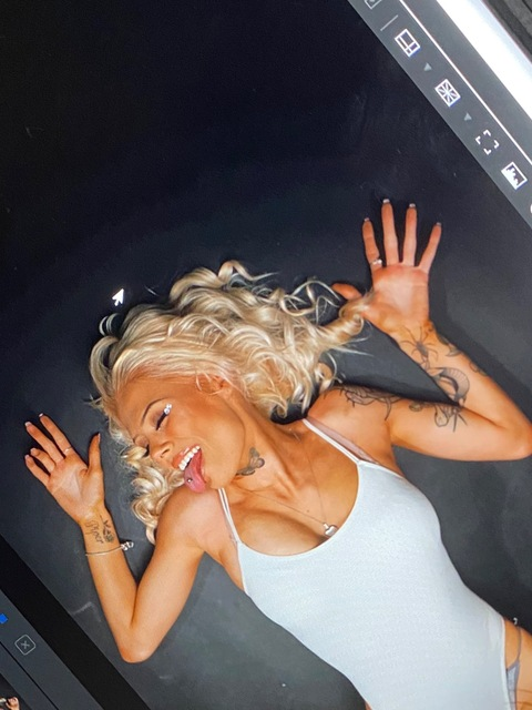 Header of urbunnybaby777