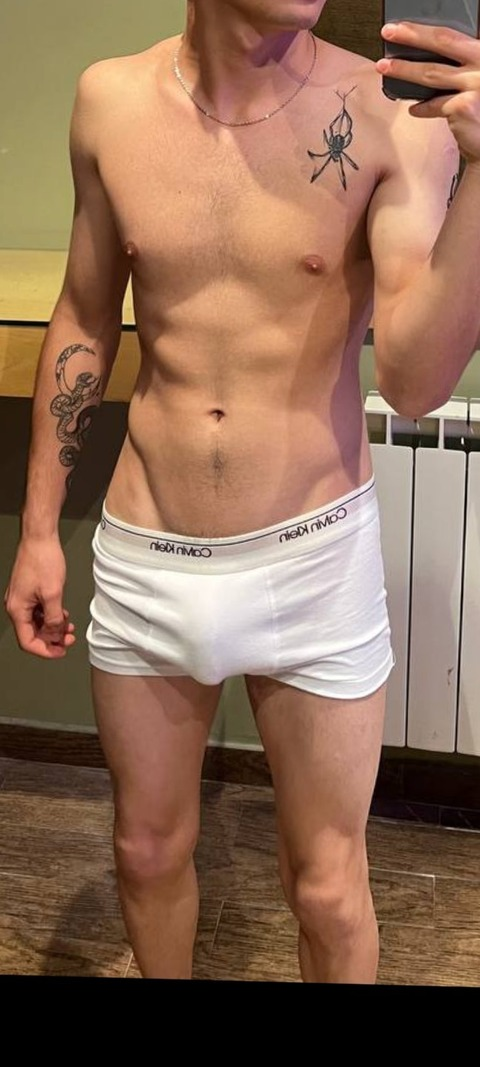 Header of urielayup0