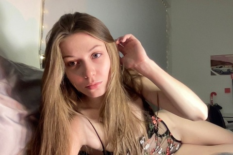 Header of venusenvyxo