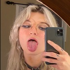 Riley (wifemoder) Leaked OnlyFans 

 profile picture