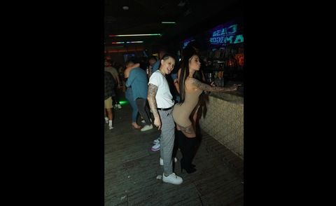 Header of yeseniaaaa12