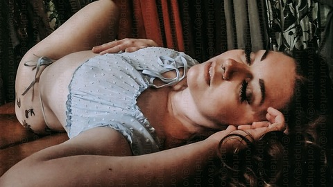 Header of yourfavoritehippie