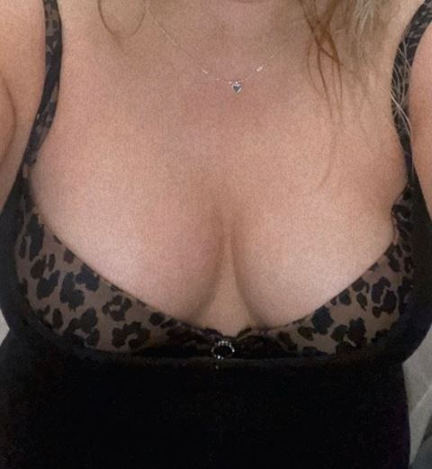 Header of yourlittleflowerx